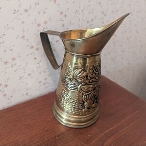 Vintage Brass Pitcher Coal Scuttle England lightweight handle 9" high